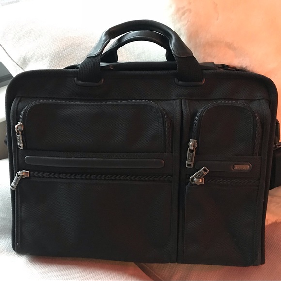 tumi handbag man